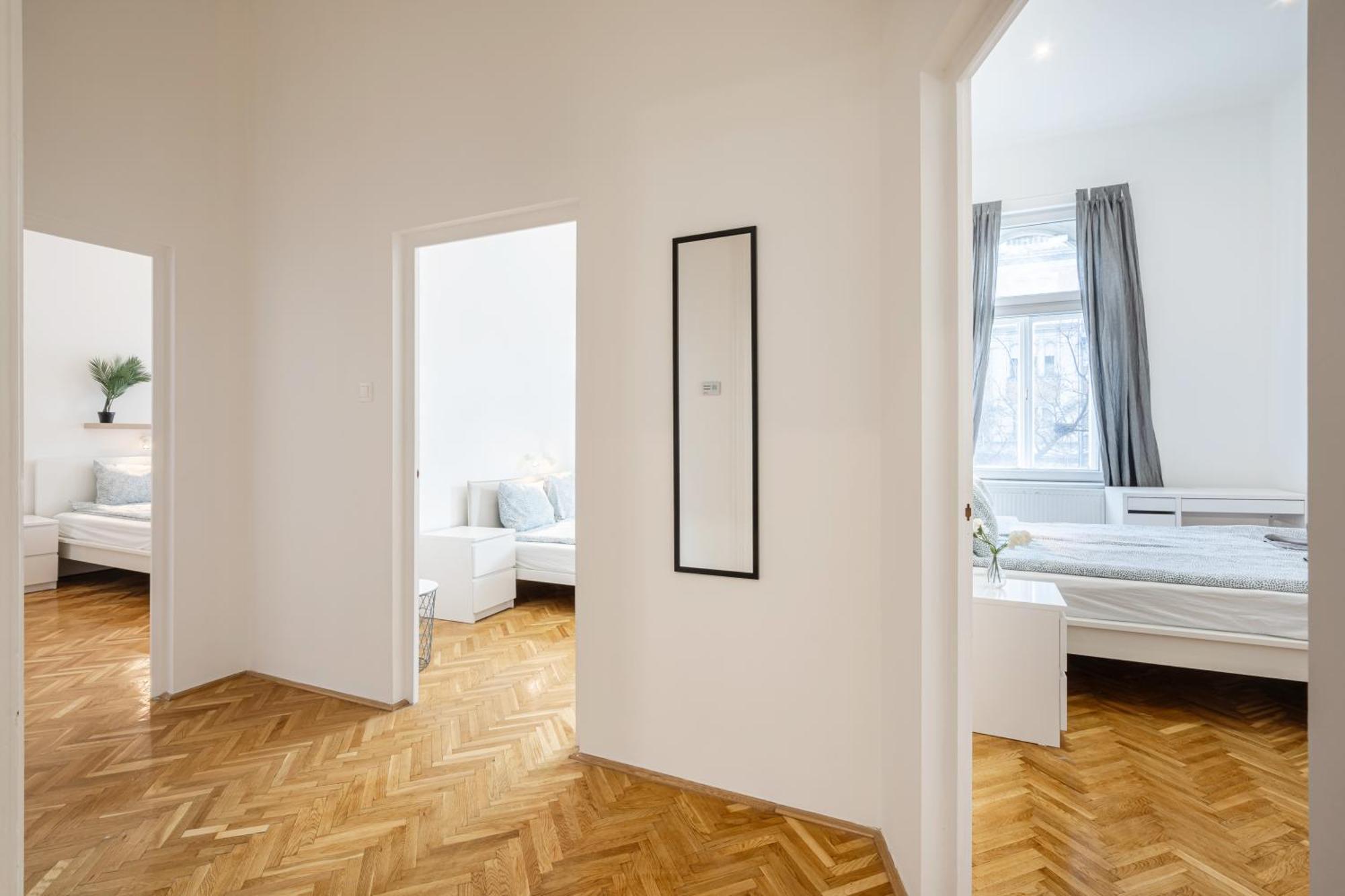 Luxurious Downtown Family Suite Budapest Ngoại thất bức ảnh